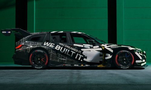 BMW представила этот универсал M3 Touring GT3 в качестве шутки. Теперь он станет гоночным