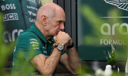 Эдриан Ньюи покидает пост руководителя команды Формулы 1 Aston всего через 4 месяца