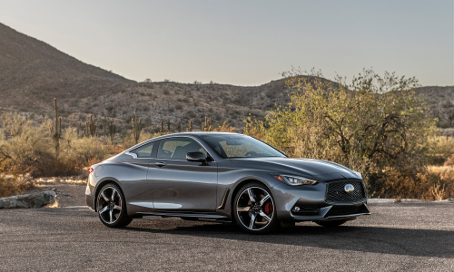 Infiniti разрабатывает высокопроизводительный спортивный седан с механической коробкой передач