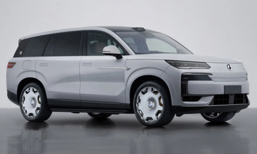 В предварительную продажу поступила модель Denza N9 PHEV Flash Charge Edition от BYD с запасом хода 420 км без подзарядки