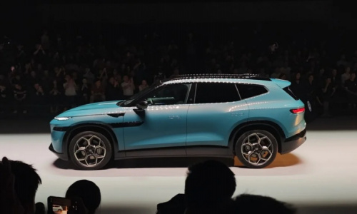 Volkswagen выпускает ID. Unyx 08, первую серийную модель от VW-Xpeng, стоимость которой начинается с 2,5 млн рублей