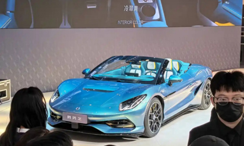 Кабриолет Denza Z, представленный в Пекине, впервые увидит Европу, а в июле компания Goodwood представит его на мировом рынке