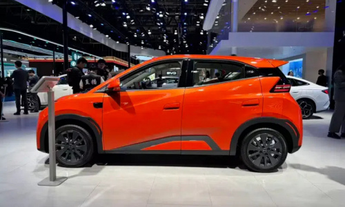 В 2026 году BYD Seagull (Dolphin Mini/Surf) дебютирует на Пекинском автосалоне с лидаром и увеличенным запасом хода